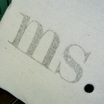 mr-and-mrs-pillows