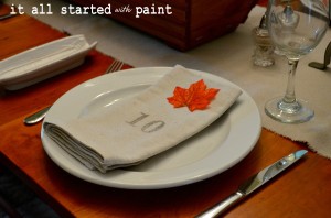 fall-tablescape-numbered-napkin.jpg