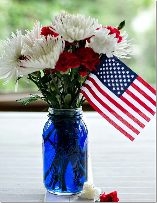 red-white-blue-centerpiece-4