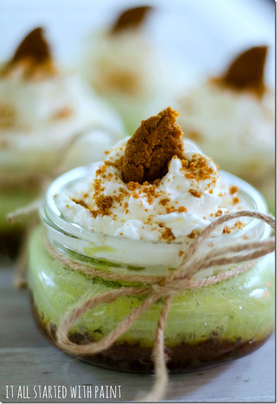 Key-Lime-Pie-Squares-In-Mason-Jar Recipe