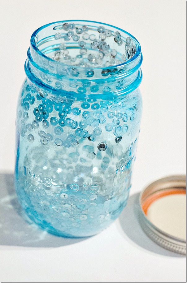 sequins-in-vase-mason-jar-2