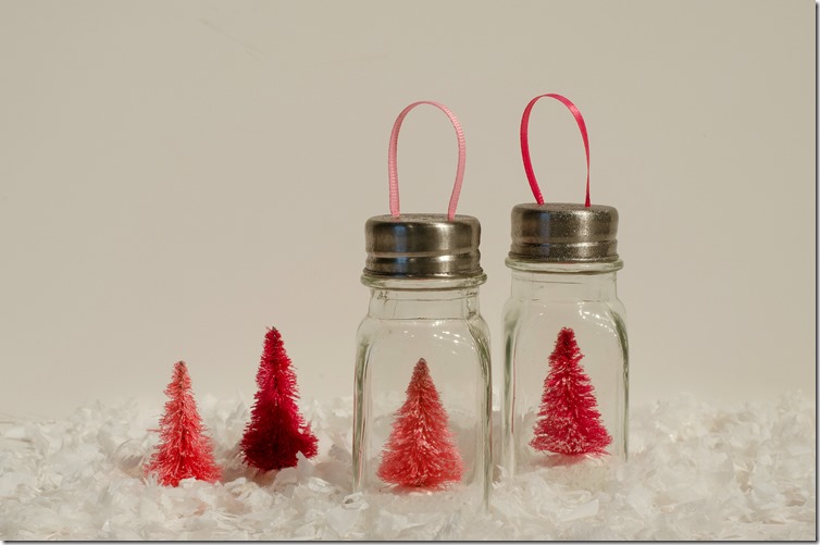 Shabby-salt-shaker-ornament-tutorial-7