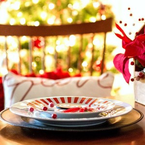 Christmas table setting idea in red, white, black