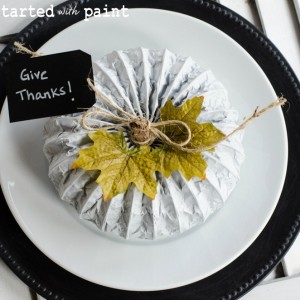 Holiday Table Setting with Chalkboard Charger Made from Dollar Store Plastic Plates