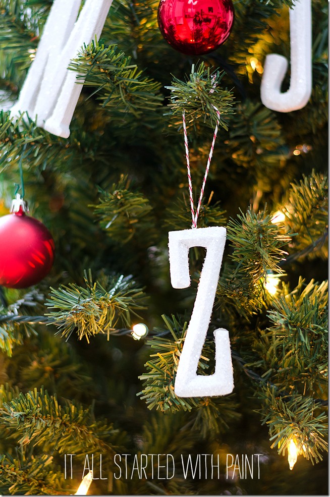 monogram-ornaments-glitter-Christmas Craft