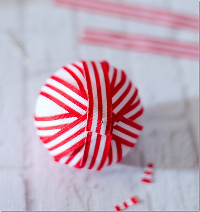 red-white-striped-ribbon-ornament-how-to-make-10