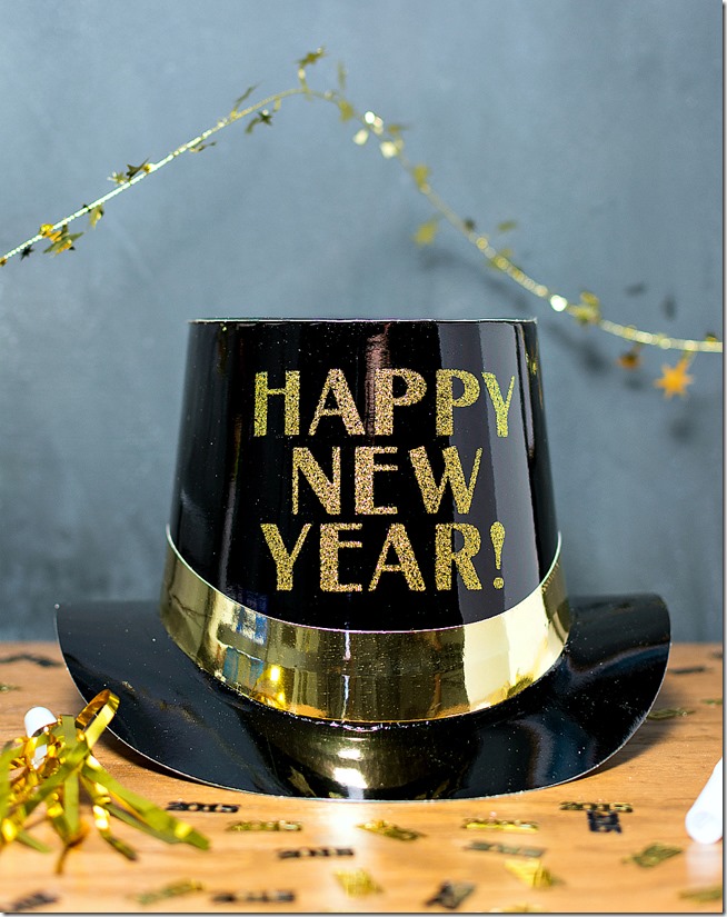 new-year-hat-and-decorations-black-gold-4