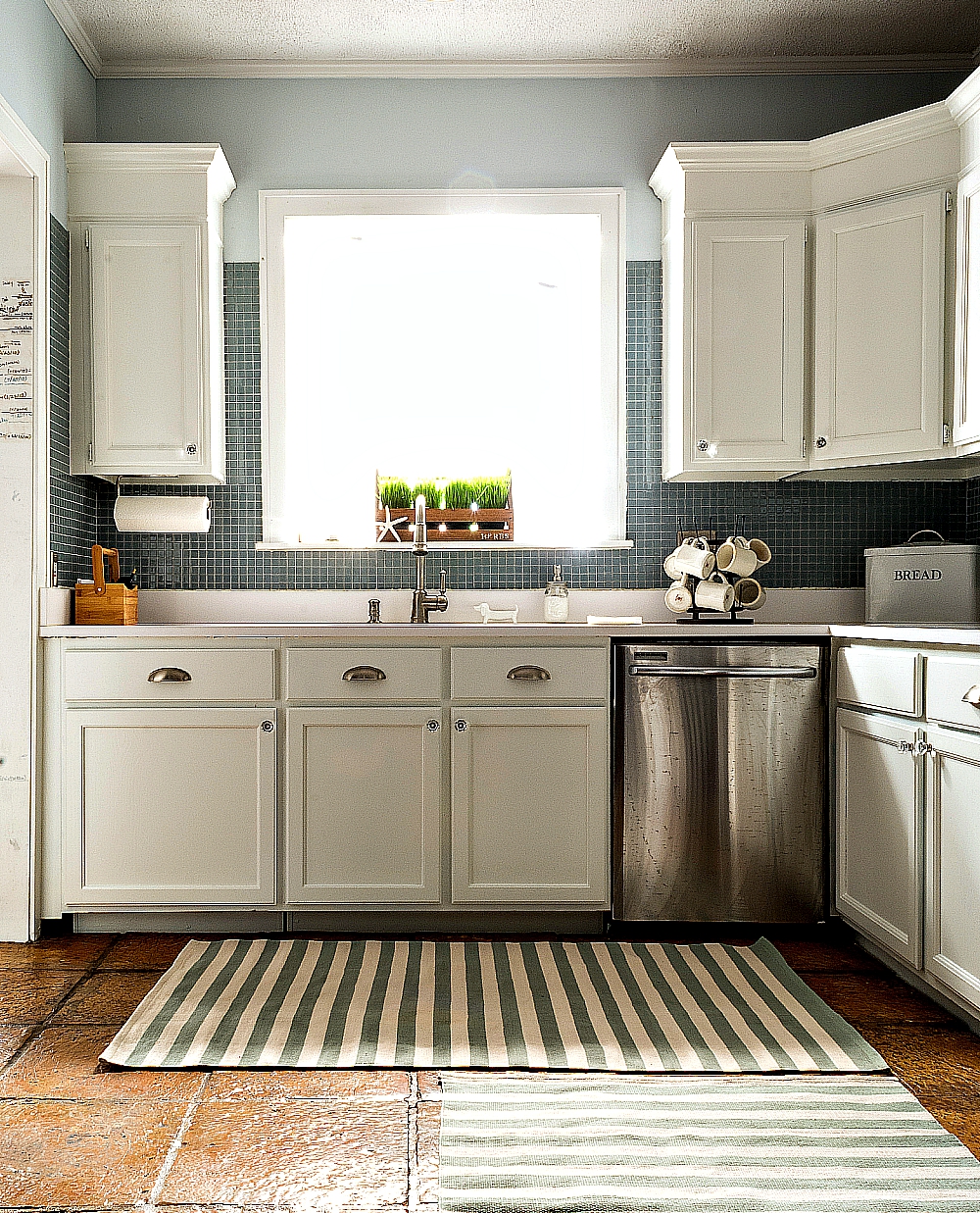 Painted Builder Grade Cabinets in Kitchen