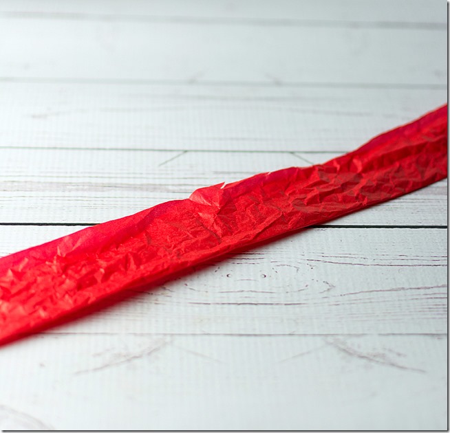 tissue-paper-rosette-valentine-day-wreath-10