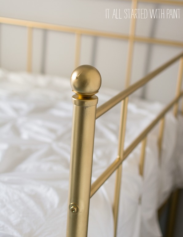 gold-painted-bed-spray-paint-metallic-gold.jpg