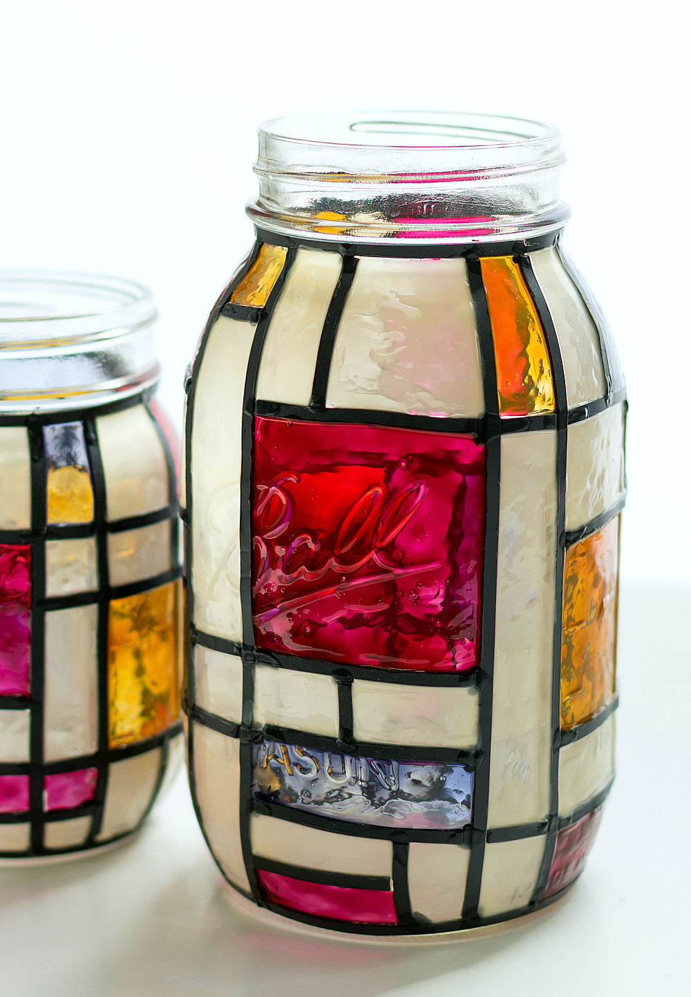 Mason Jar Crafts: Stained Glass Mason jars