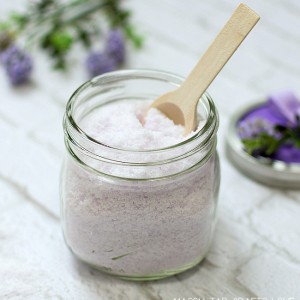 Homemade Bath Salt Recipe: Lavender Mint