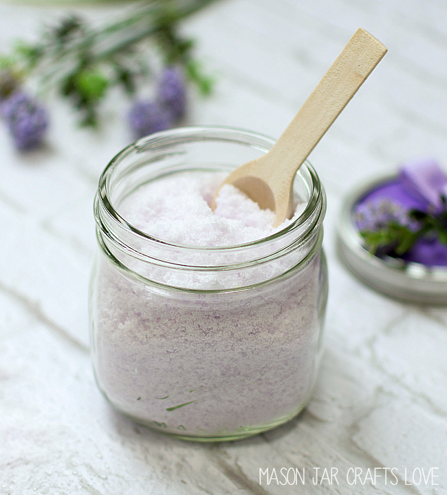 Homemade Bath Salt Recipe: Lavender Mint