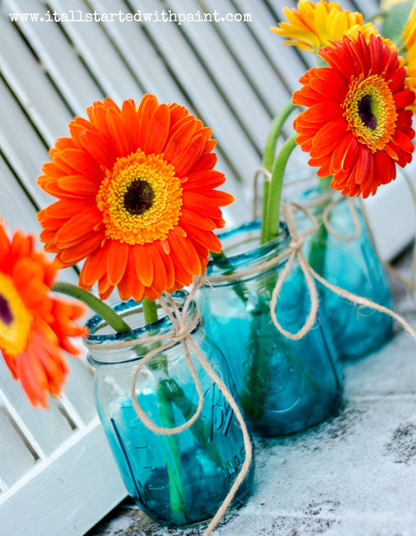 Blue Mason Jars - Vintage Look Mason Jar DIY Tutorial