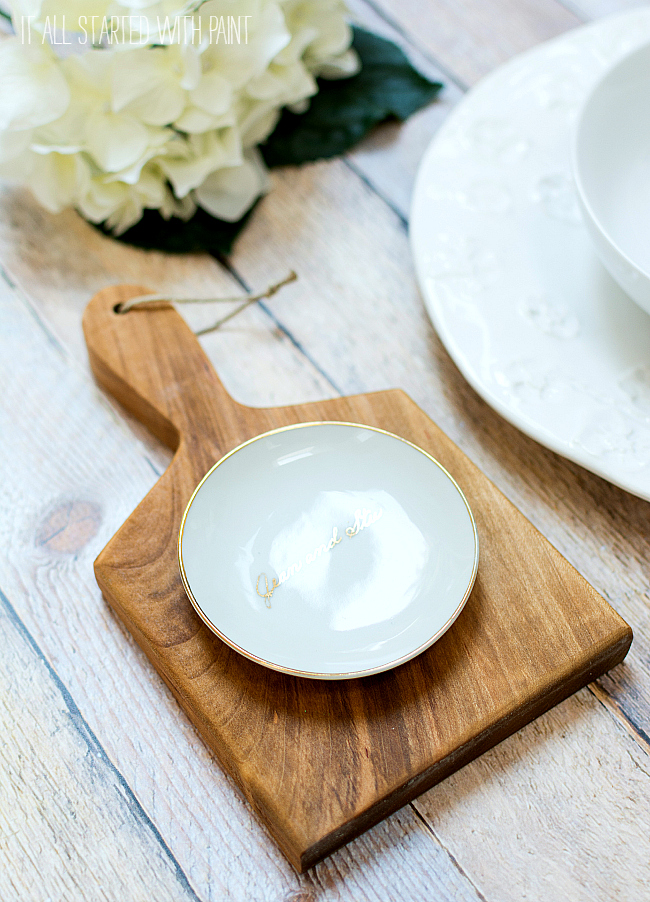 Rustic Wood Cutting Board/Bread Board - Mini Vintage Look Cutting Boards