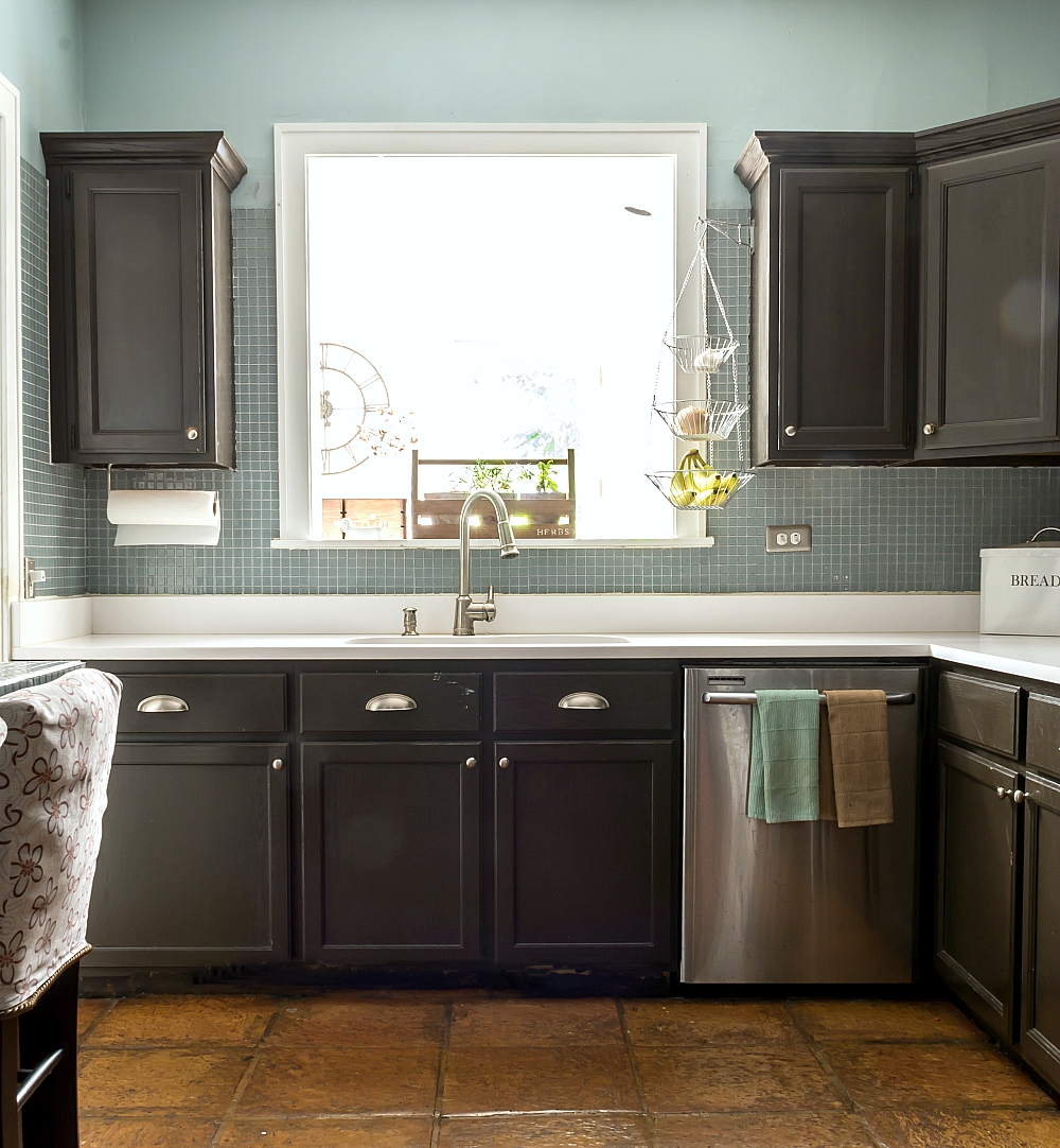 How To Paint Builder Grade Kitchen Cabinets: The Prep