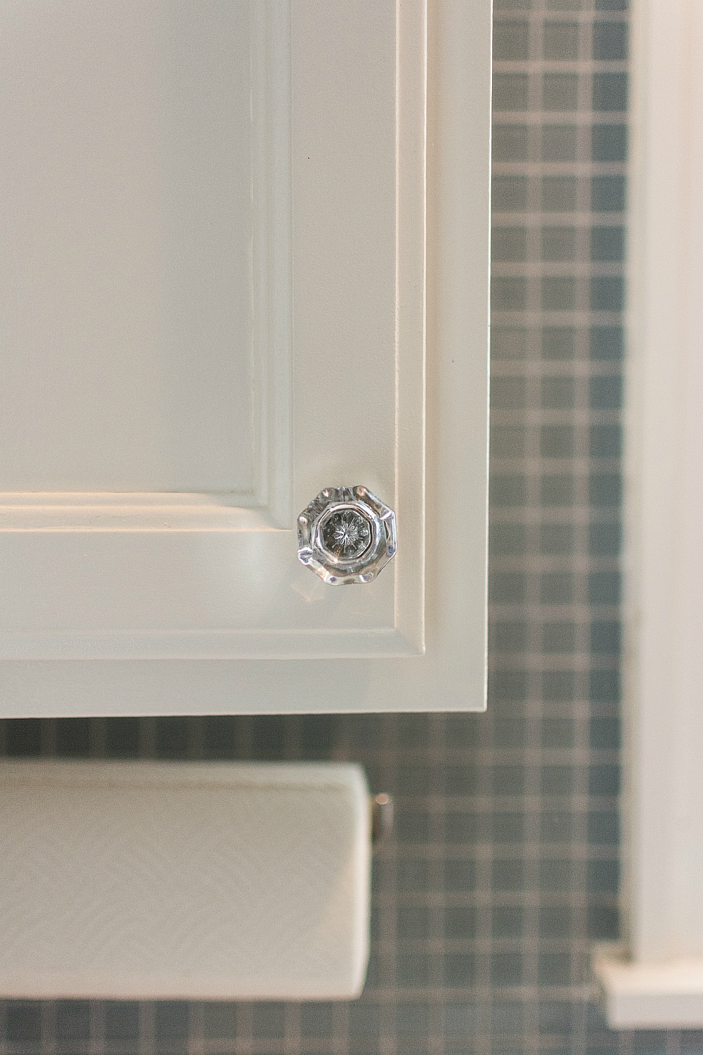 Glass Hardware in Kitchen