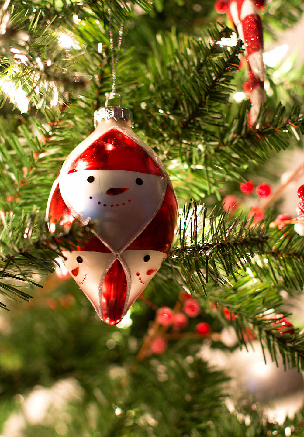 Red and White Christmas Tree Ornaments