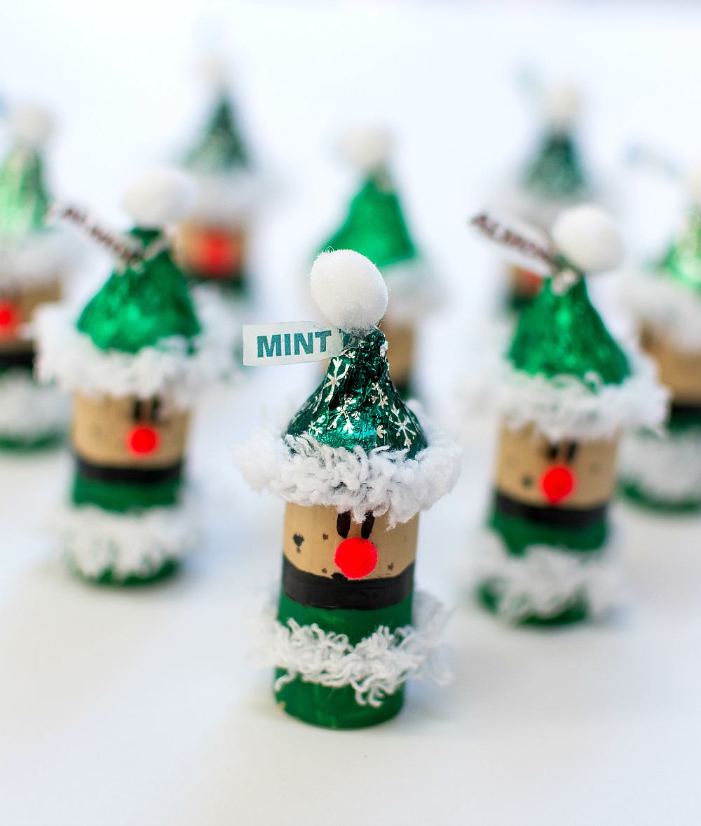 Holiday-Kid-Craft-Idea-Hershey-Kiss-Mas-Elves-Wine-Corks (5 of 5)