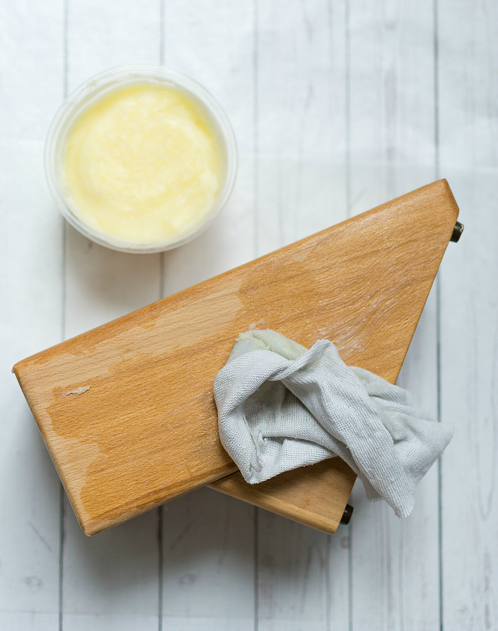 How To Protect Butcher Block with Bee's Oil Wax