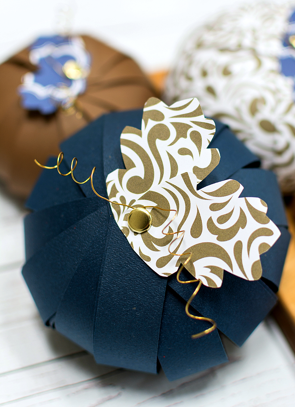 Paper Crafts: Paper Pumpkins