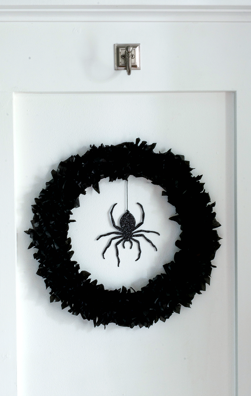 Halloween Wreath Idea with tissue paper
