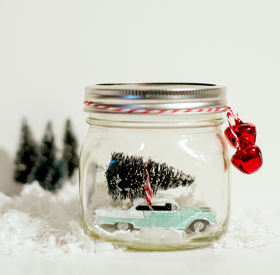 Christmas Crafts: Vintage Car Snow Globe