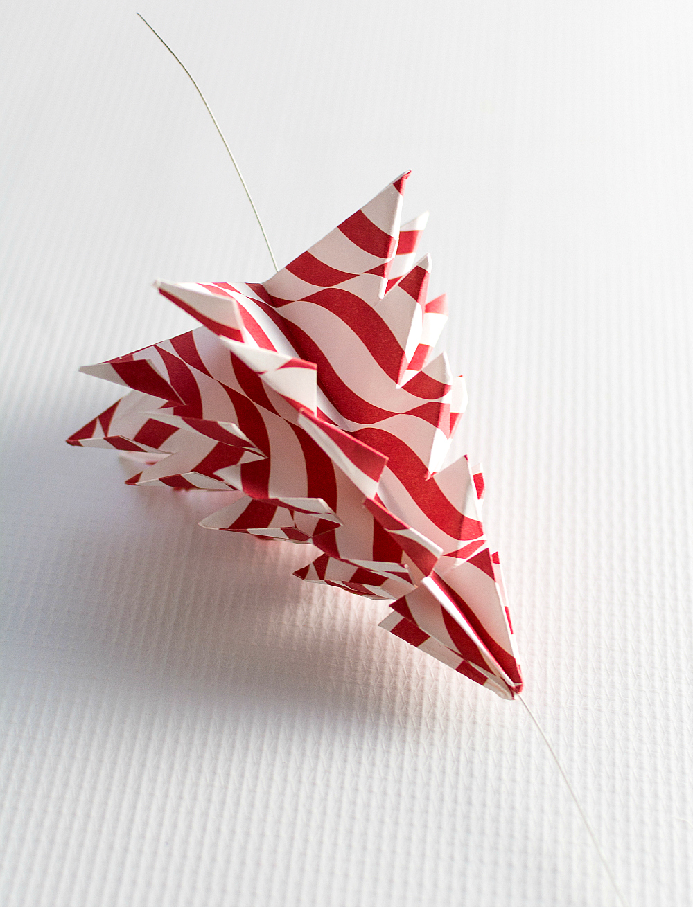 Handmade Ornament Ideas. Handmade Christmas Ornament with Paper. Paper Oragami Tree Christmas Ornament. How to Make a Paper Tree Christmas Ornament. Oragami Ornament DIY.