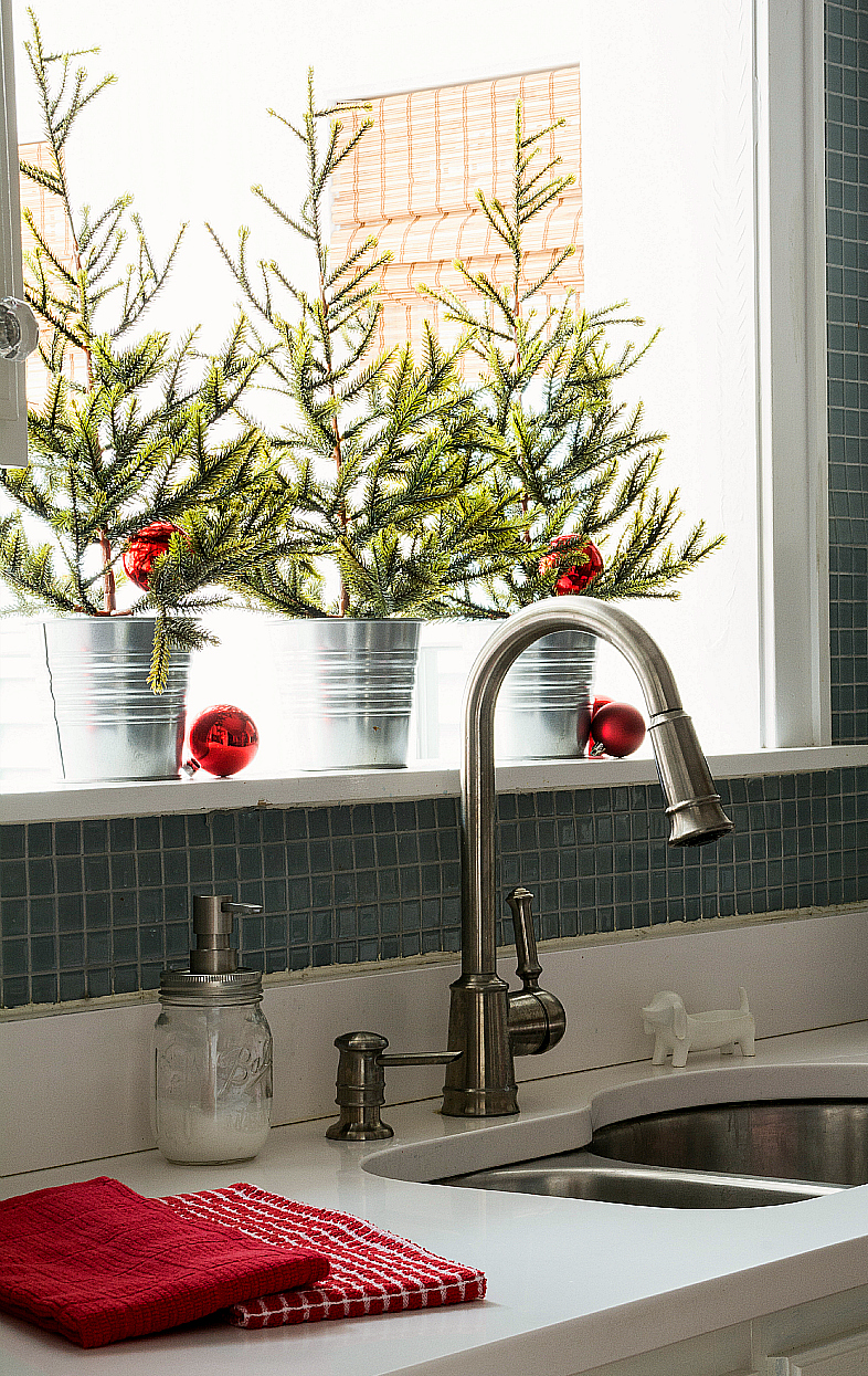 Christmas in the Kitchen Christmas Kitchen Decor