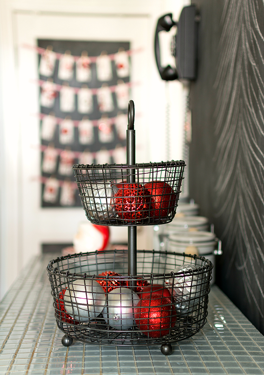 Christmas in the Kitchen: Red, White, Silver, Black