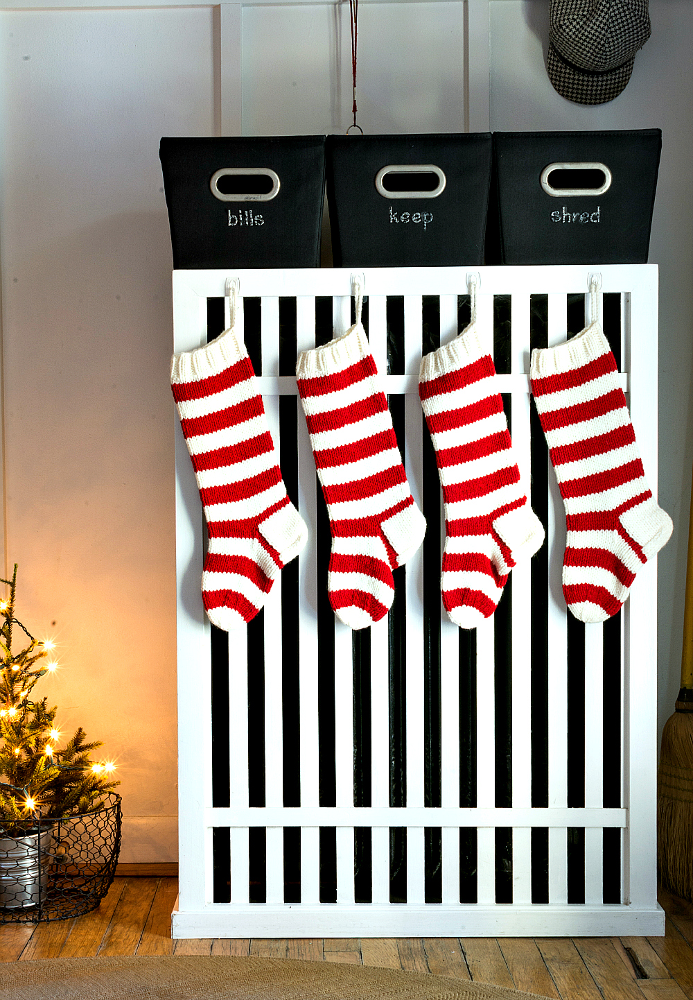 Christmas-Red-White-Decorating-Ideas (34 of 47)
