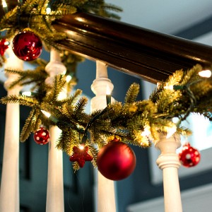 How To Decorate Garland with Ornaments
