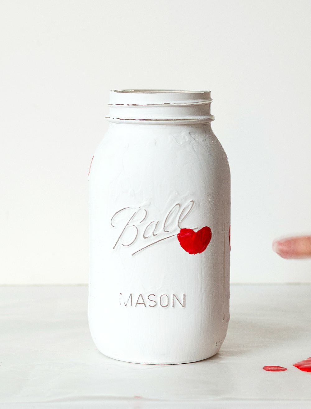 Valentine-Kid-Craft-Idea-Thumbprint-Heart-Mason-Jar-Vases (6 of 16)