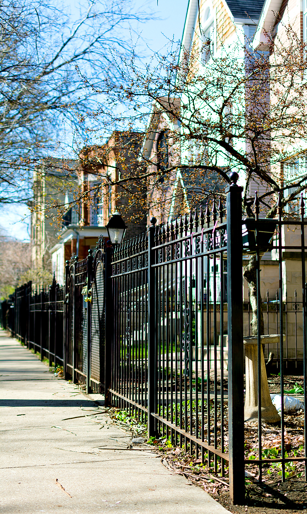 Iron Fences in Chicago Lakeview Neighborhood