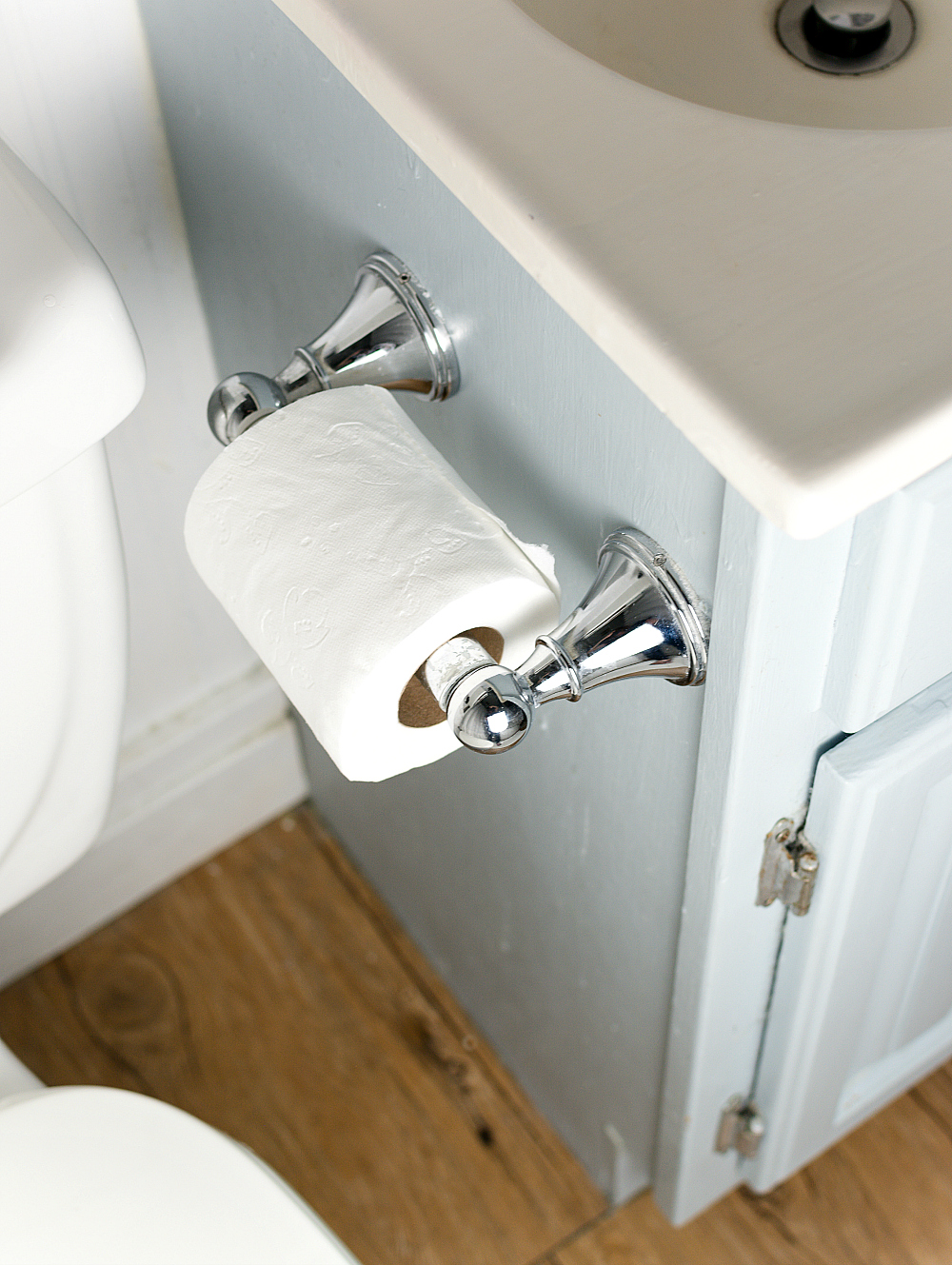 Small Bathroom Organization \u0026 Makeover It All Started With Paint Small Bathroom Organization \u0026 Makeover It All Started With Paint