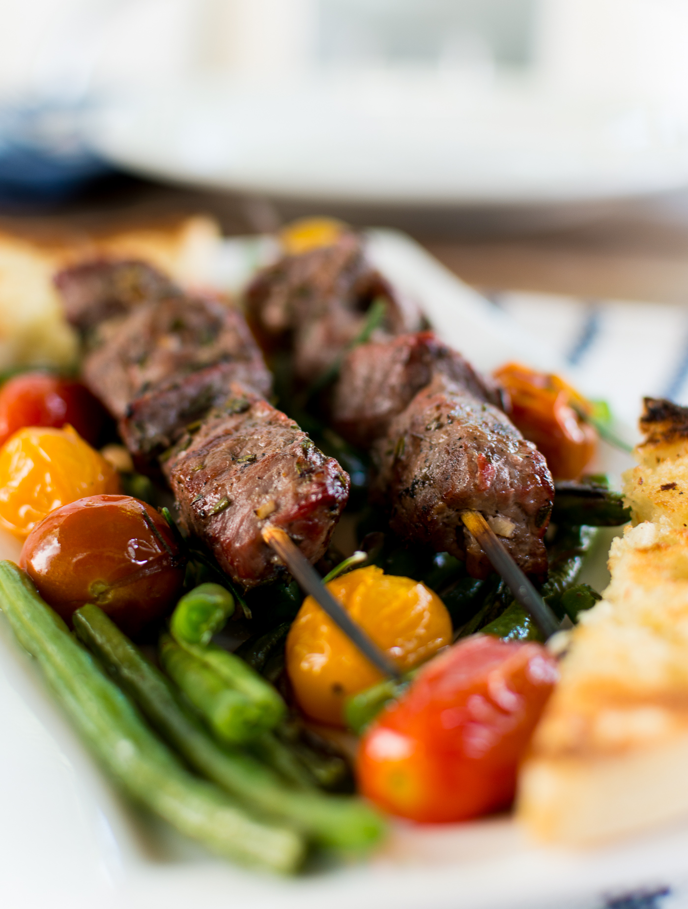 beef-kabob-skewers-garlic-rosemary-Hello-Fresh-15