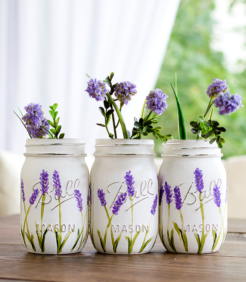 Mason Jar Crafts with Paint