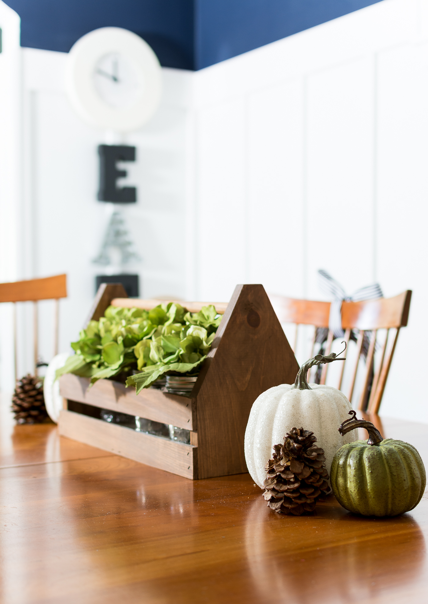 fall-centerpiece-ideas-dining-table-itallstartedwithpaint-com-12