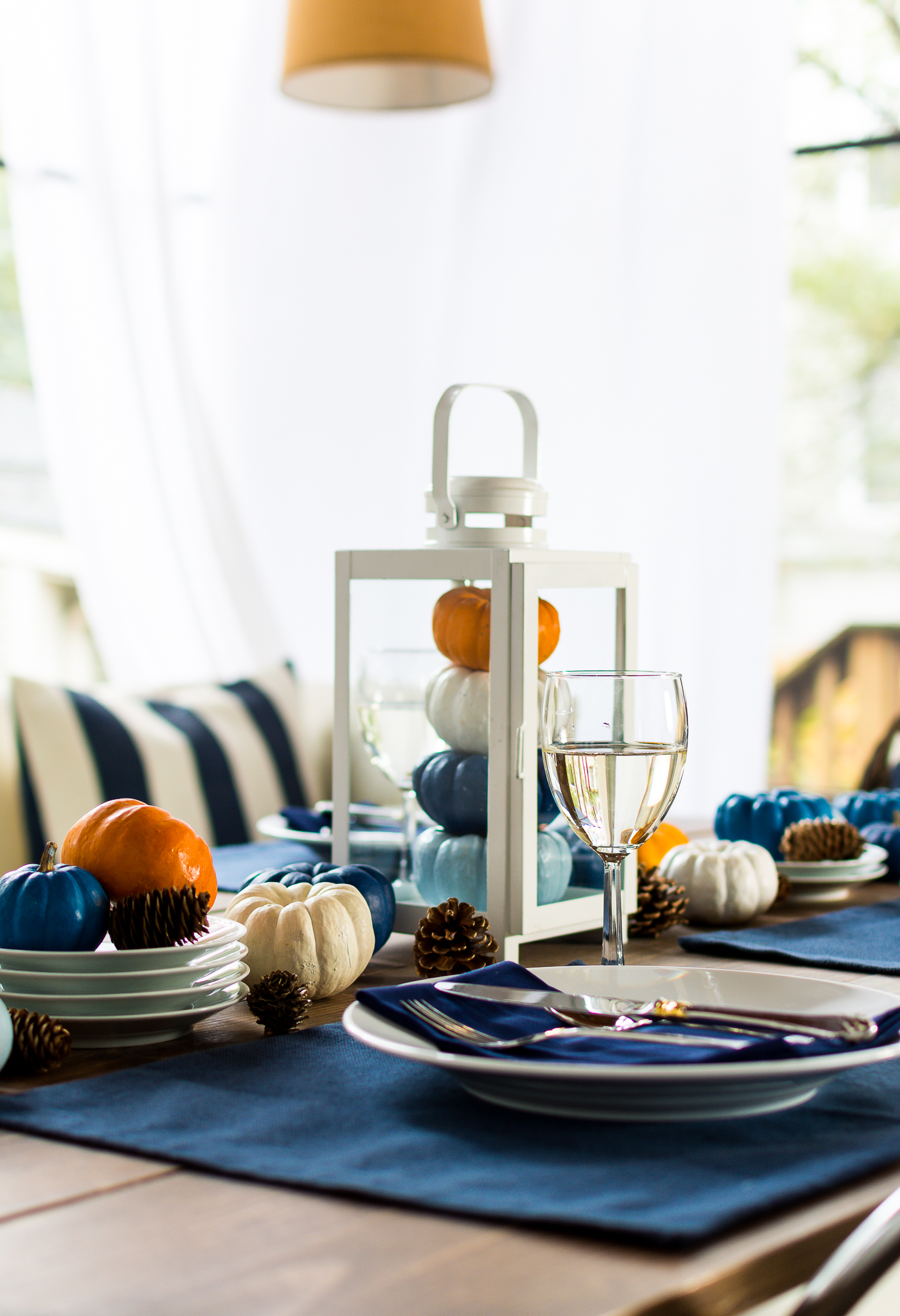 thanksgiving-table-setting-idea-navy-blue-white-orange-with-gallo-wine-pinot-grigio-itallstartedwithpait-com-20