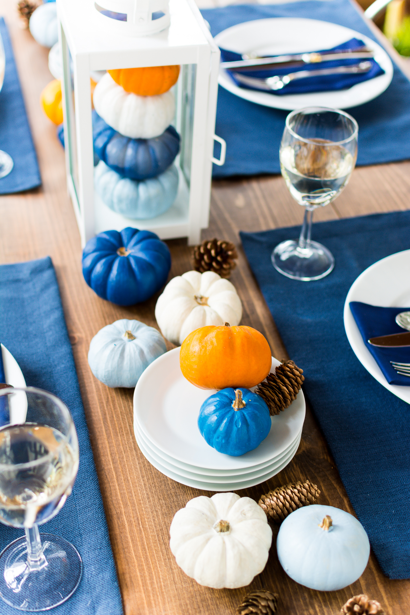thanksgiving-table-setting-idea-navy-blue-white-orange-with-gallo-wine-pinot-grigio-itallstartedwithpait-com-35