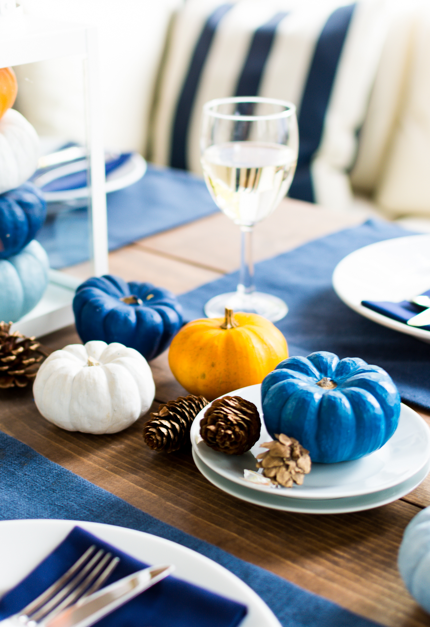 thanksgiving-table-setting-idea-navy-blue-white-orange-with-gallo-wine-pinot-grigio-itallstartedwithpait-com-47