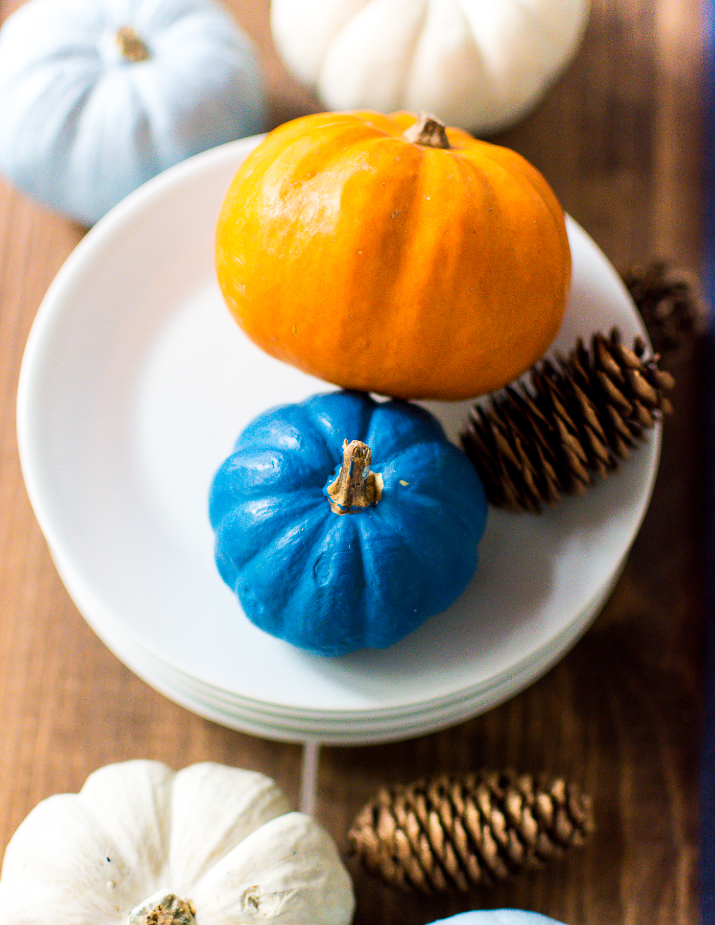 thanksgiving-table-setting-idea-navy-blue-white-orange-with-gallo-wine-pinot-grigio-itallstartedwithpait-com-68