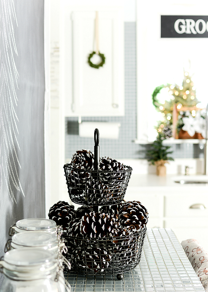 Decorating Ideas in Kitchen for Christmas