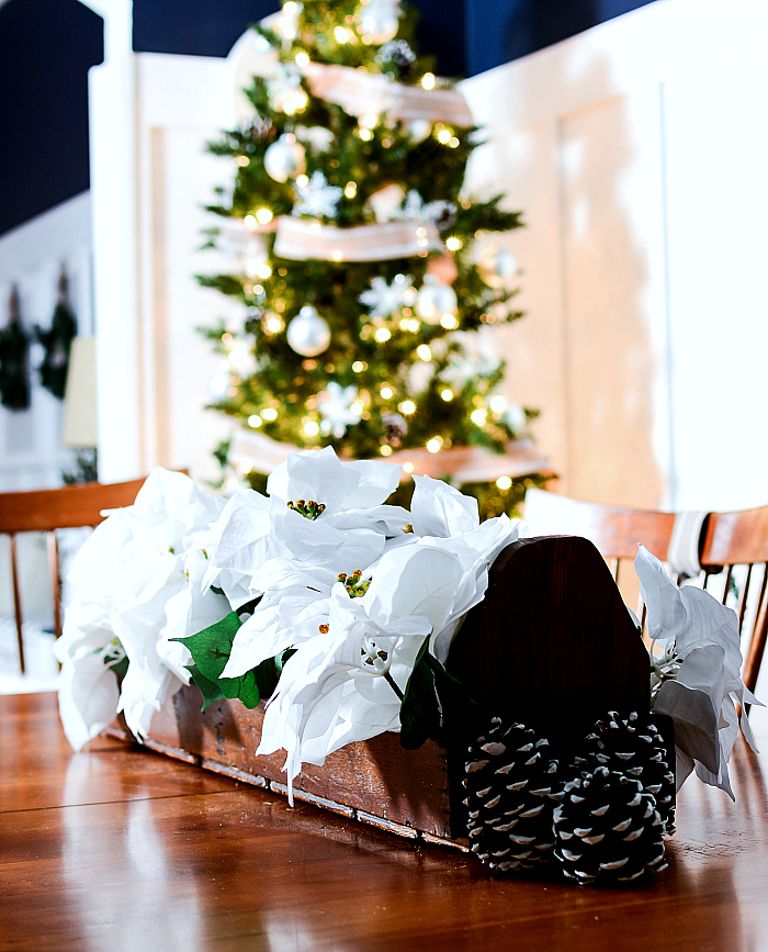 christmas-decorating-ideas-neutral-burlap-white-navy-rustic-dining-room-it-all-started-with-paint-6-of-17