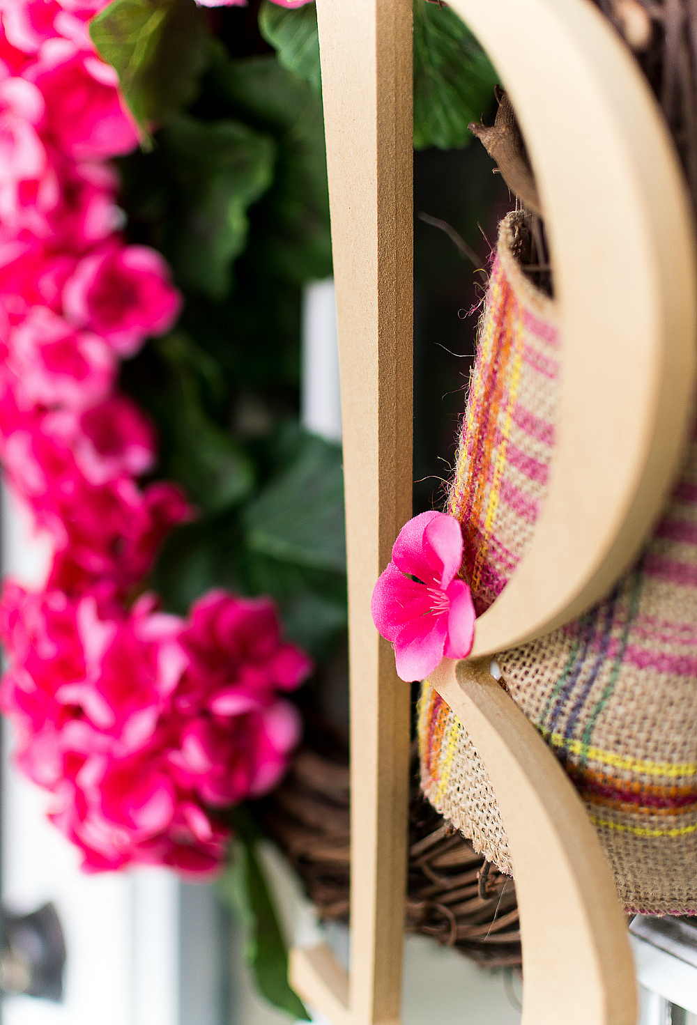 Monogram Wreath Ideas for Spring with Geraniums - DIY Tutorial