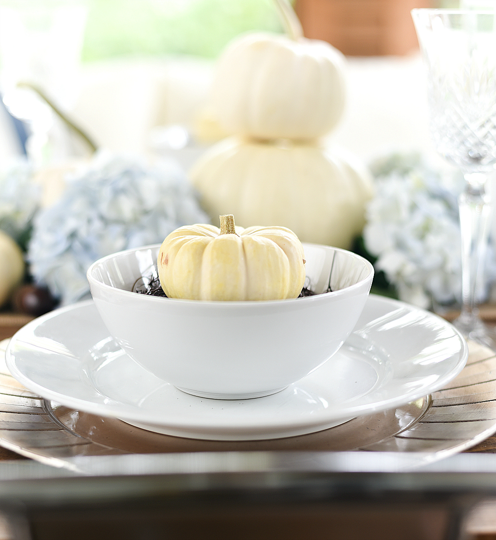 Fall Table: White Pumpkins & Hydrangeas