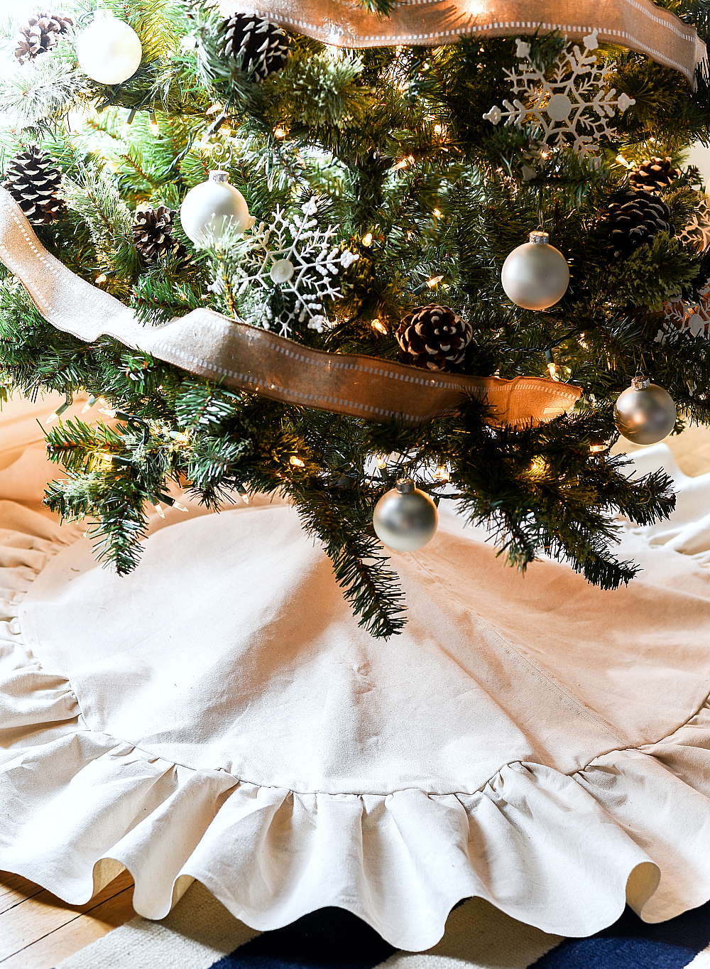 How To Make a Drop Cloth Ruffle Christmas Tree Skirt