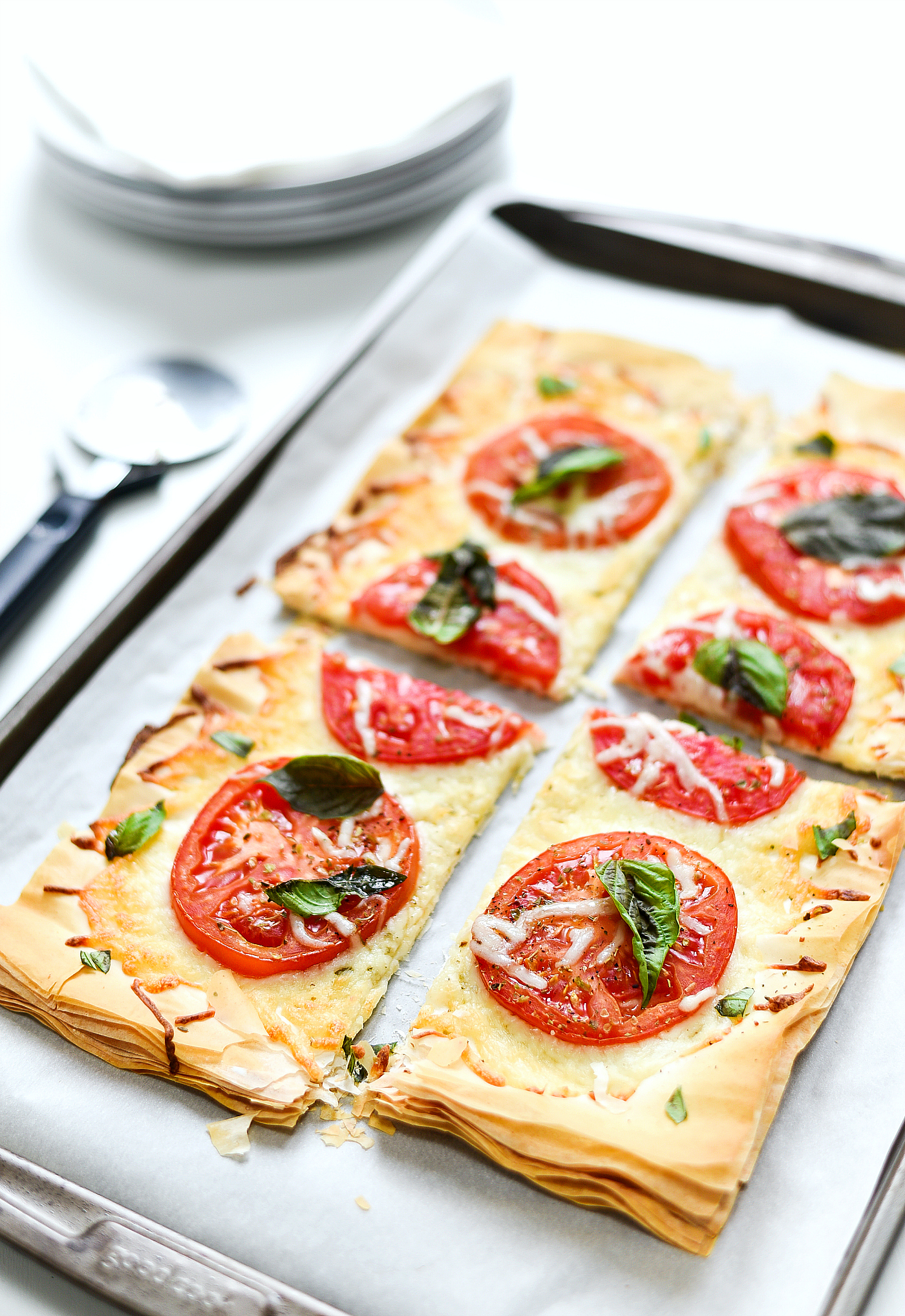 Weight Watchers Dinner Ideas - Phyllo Dough Pizza - Margherita Pizza