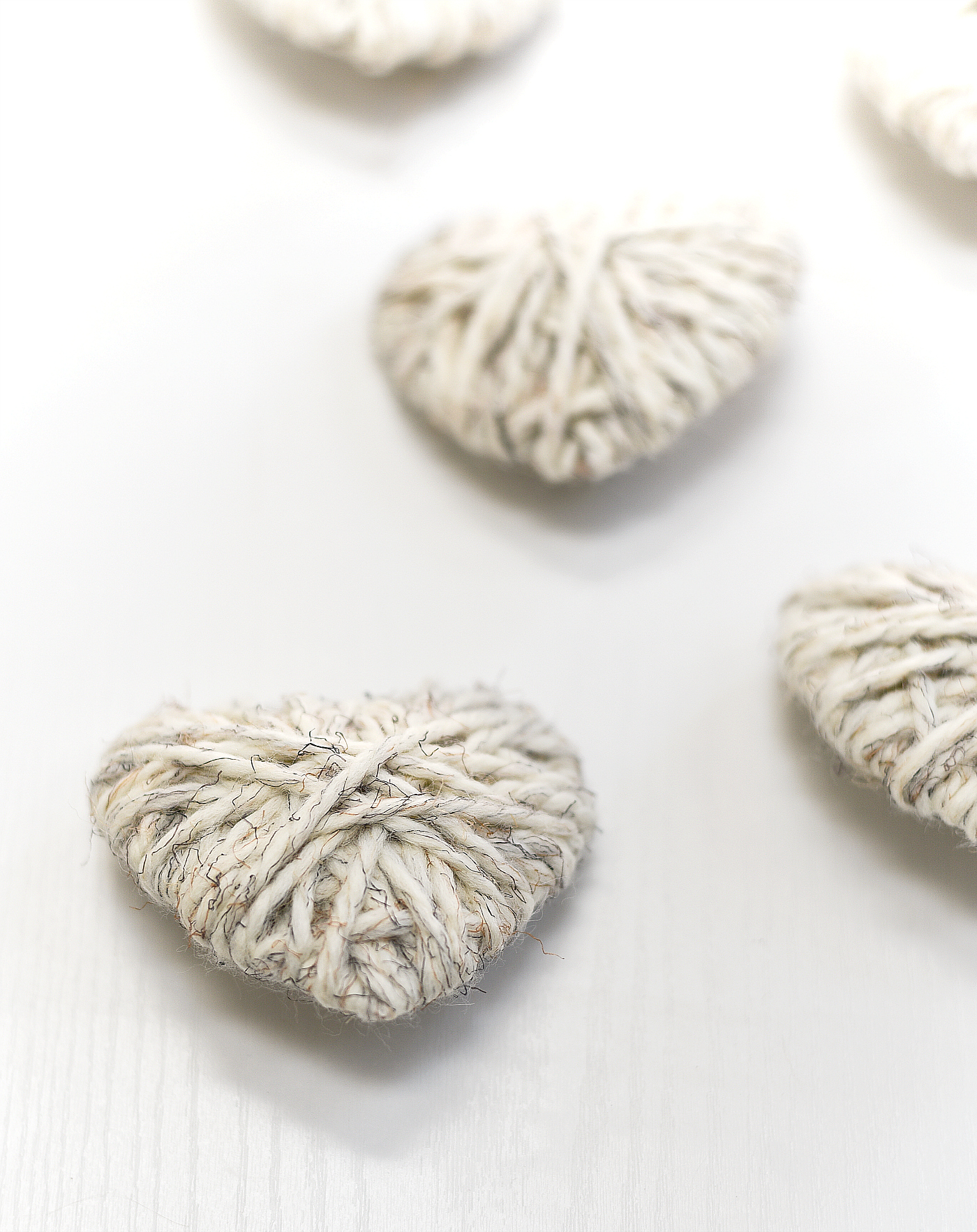 Yarn Wrapped Hearts - Valentine Day Craft Ideas