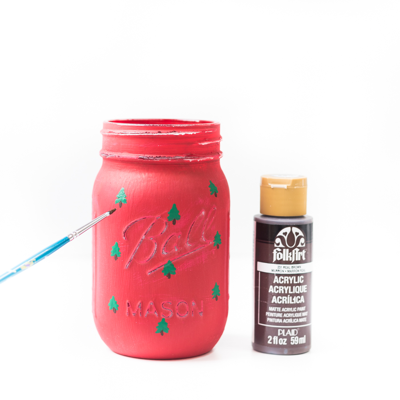 Mason Jar Crafts for Christmas - Holiday Mason Jar Crafts - How To Paint Snowy Christmas Trees on Mason Jars - Painted Mason Jar Craft for Winter